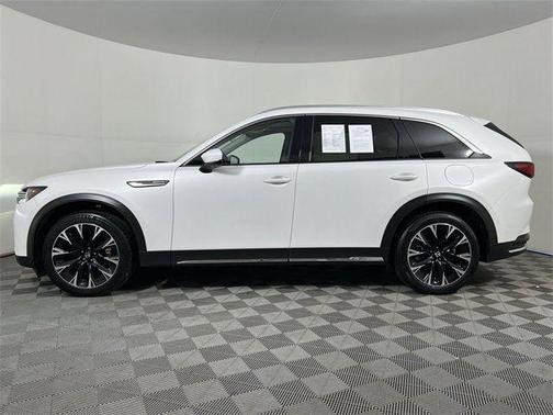 2024 Mazda CX-90 PHEV Premium Plus