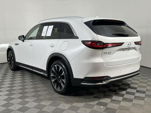 2024 Mazda CX-90 PHEV Premium Plus