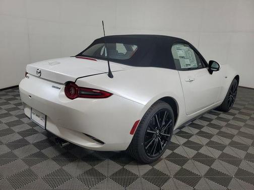 Snowflake White Pearl 2026 Mazda MX-5 Miata Grand Touring