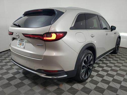 2024 Mazda CX-90 PHEV Premium Plus