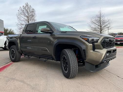 2026 Toyota Tacoma Hybrid TRD Off Road
