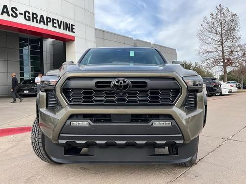 2026 Toyota Tacoma Hybrid TRD Off Road