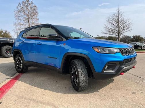 2025 Jeep Compass Trailhawk