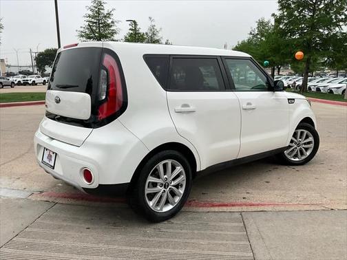 2019 Kia Soul +