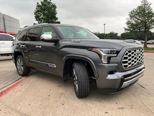 2025 Toyota Sequoia Base