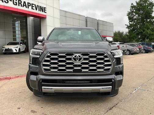2025 Toyota Sequoia Base