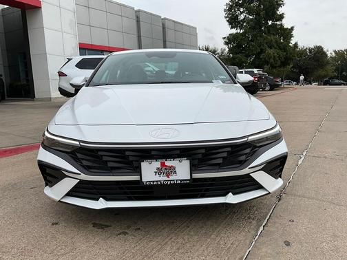 2025 Hyundai ELANTRA HEV Limited
