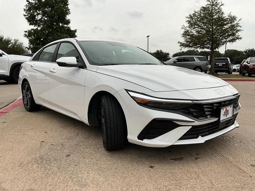 2025 Hyundai ELANTRA HEV Limited