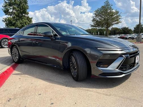 2024 Hyundai SONATA Hybrid SE
