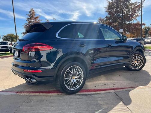 2017 Porsche Cayenne S