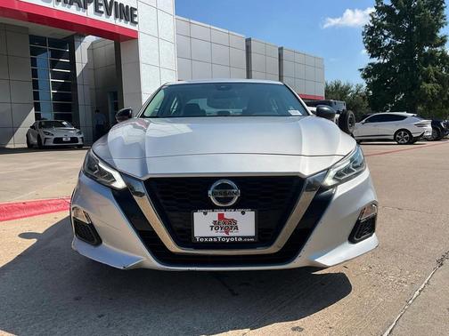 2021 Nissan Altima SR FWD