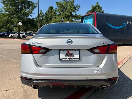 2021 Nissan Altima SR FWD