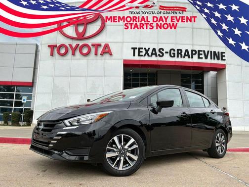 Super Black 2025 Nissan Versa 1.6 SV