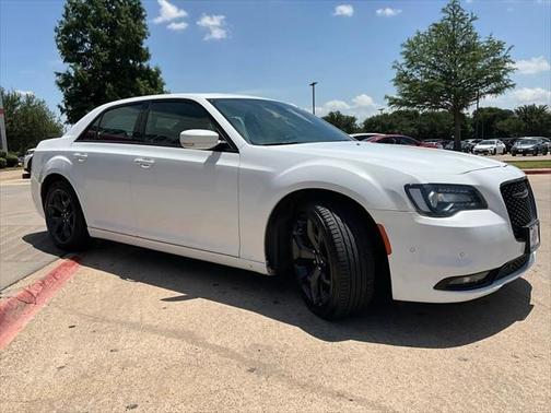 2022 Chrysler 300 S