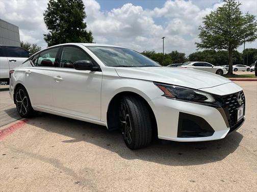 2024 Nissan Altima SR FWD
