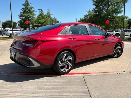 Ultimate Red 2025 Hyundai ELANTRA SEL