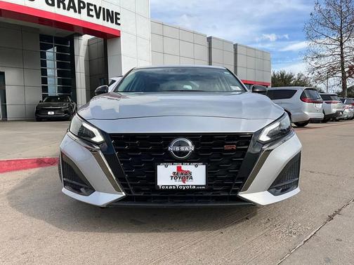 2025 Nissan Altima SR FWD