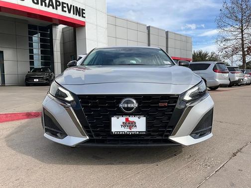 2025 Nissan Altima SR FWD