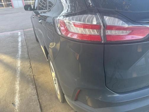 2021 Ford Edge SE