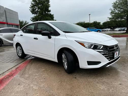 2024 Nissan Versa 1.6 S