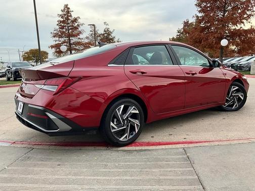 2025 Hyundai ELANTRA HEV Limited