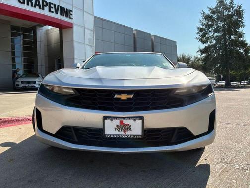 Silver Ice Metallic 2019 Chevrolet Camaro 1LT