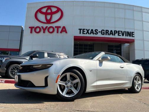 Silver Ice Metallic 2019 Chevrolet Camaro 1LT