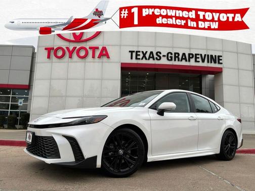 Ice Cap 2025 Toyota Camry SE