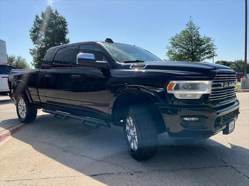 2020 RAM 2500 Laramie Mega Cab 4X4 6'4' Box