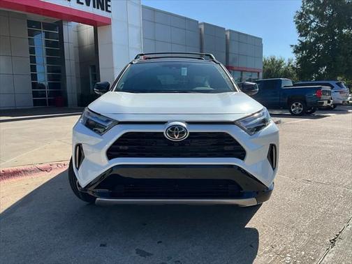 2025 Toyota RAV4 Hybrid SE