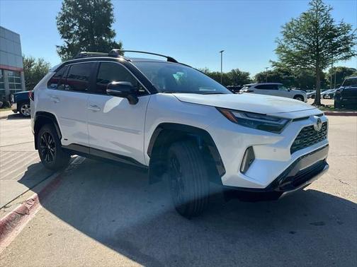 2025 Toyota RAV4 Hybrid SE