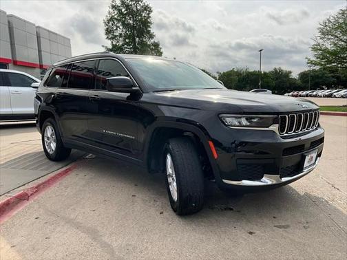 2023 Jeep Grand Cherokee L Laredo