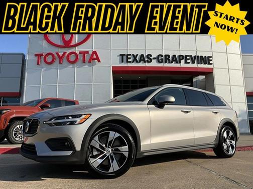 2025 Volvo V60 Cross Country B5 Plus