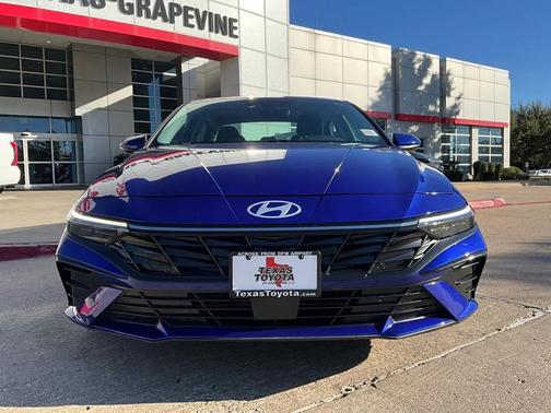 2025 Hyundai ELANTRA SEL