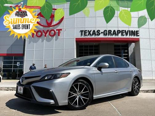 2024 Toyota Camry SE