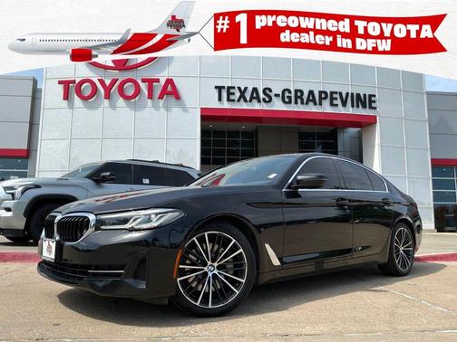 Black Sapphire Metallic 2021 BMW 530 530i