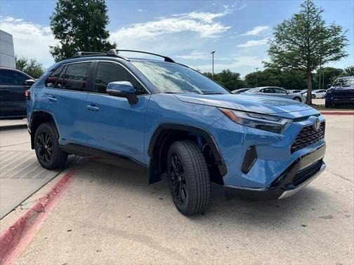 2025 Toyota RAV4 Hybrid SE