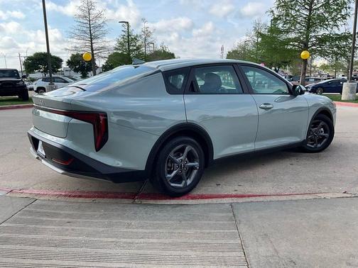 Morning Haze 2025 Kia K4 LXS