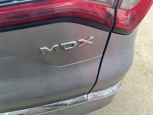 Lunar Silver Metallic 2022 Acura MDX Technology Package