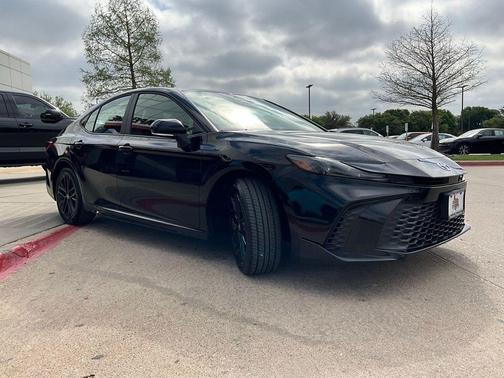 Midnight Black Metallic 2025 Toyota Camry SE