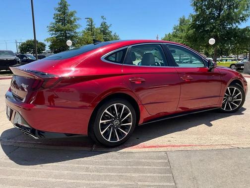 2023 Hyundai SONATA Limited