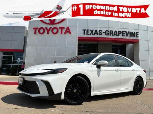 Ice 2025 Toyota Camry SE