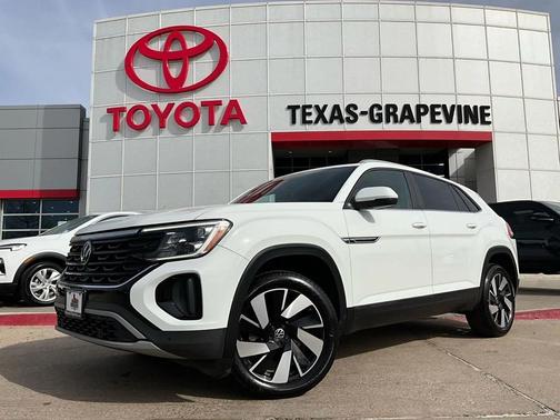 2025 Volkswagen Atlas Cross Sport 2.0T SE w/Technology