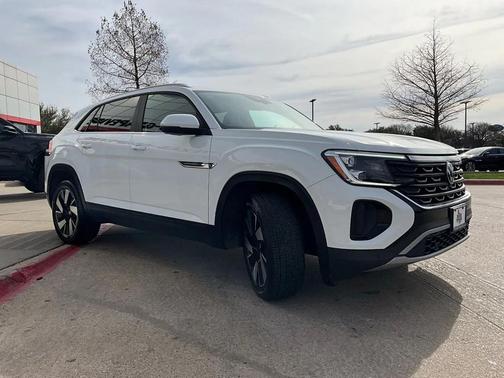 2025 Volkswagen Atlas Cross Sport 2.0T SE w/Technology