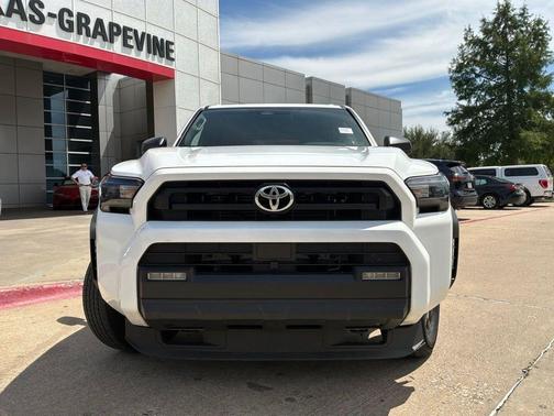 Wind Chill Pearl 2025 Toyota 4Runner SR5