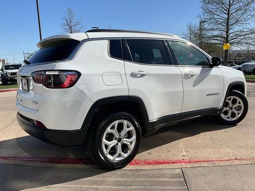 2025 Jeep Compass Latitude