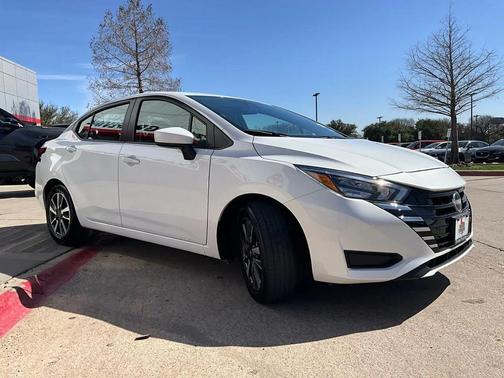 2025 Nissan Versa 1.6 SV