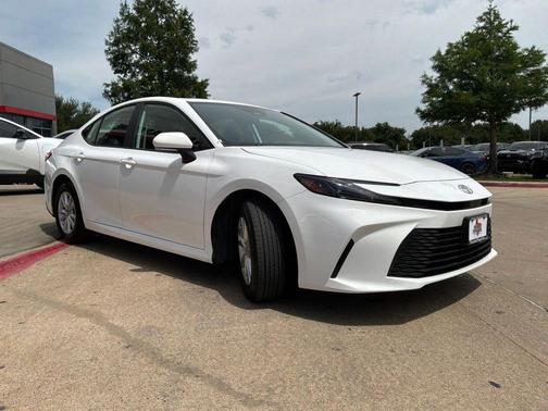 Ice Cap 2025 Toyota Camry LE