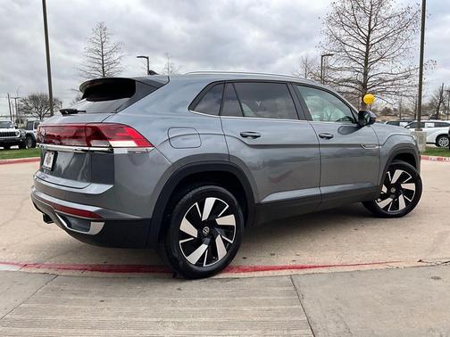 2025 Volkswagen Atlas Cross Sport 2.0T SE w/Technology