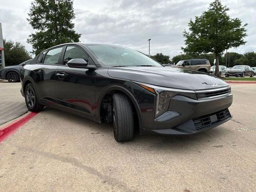 Interstellar Gray 2025 Kia K4 LXS